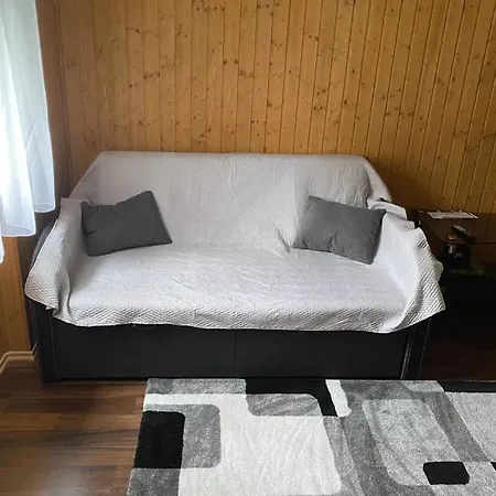 Topart Vendeghaz Apartmán *